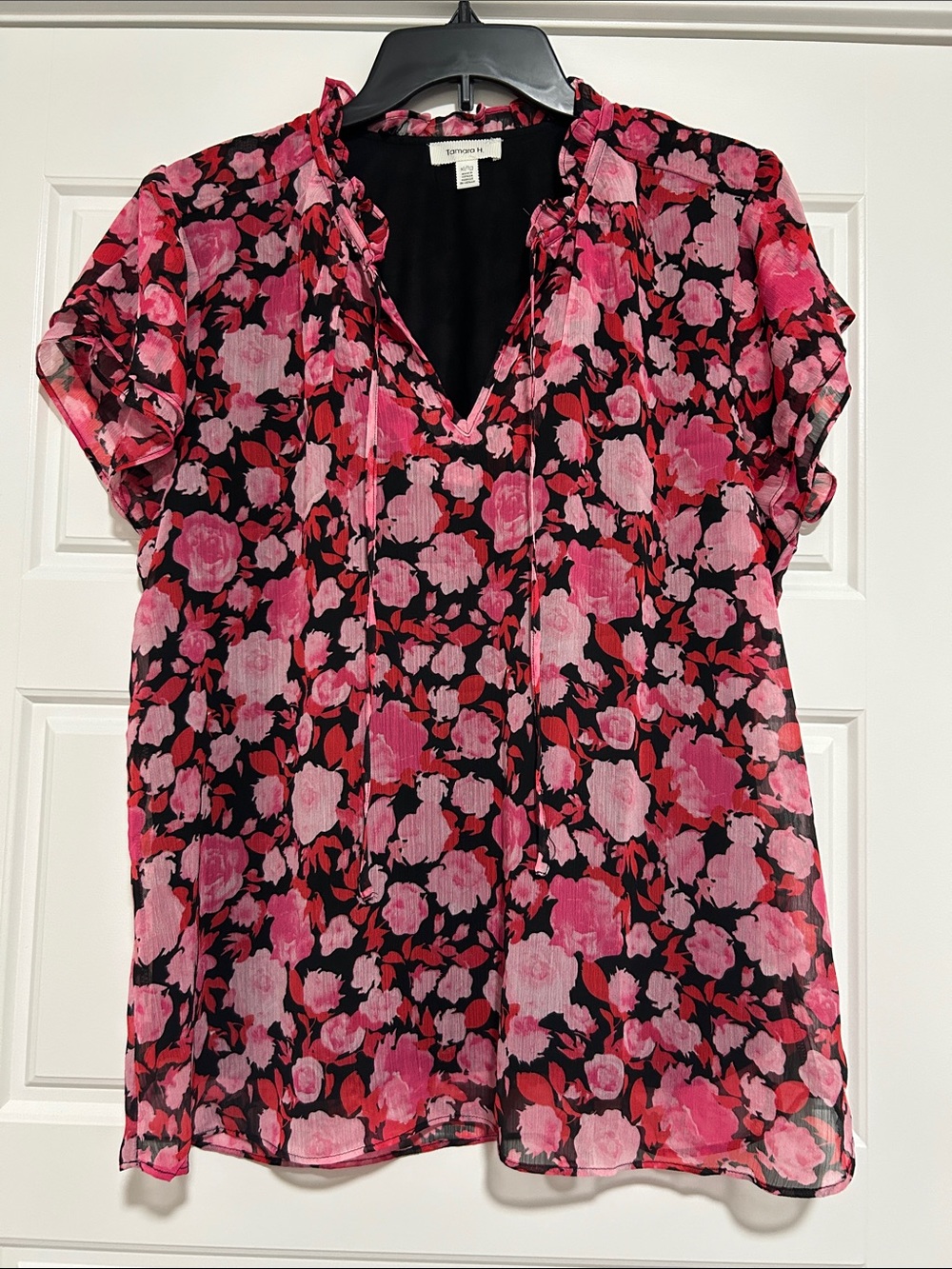 Black & Pink Floral Short Sleeve Blouse